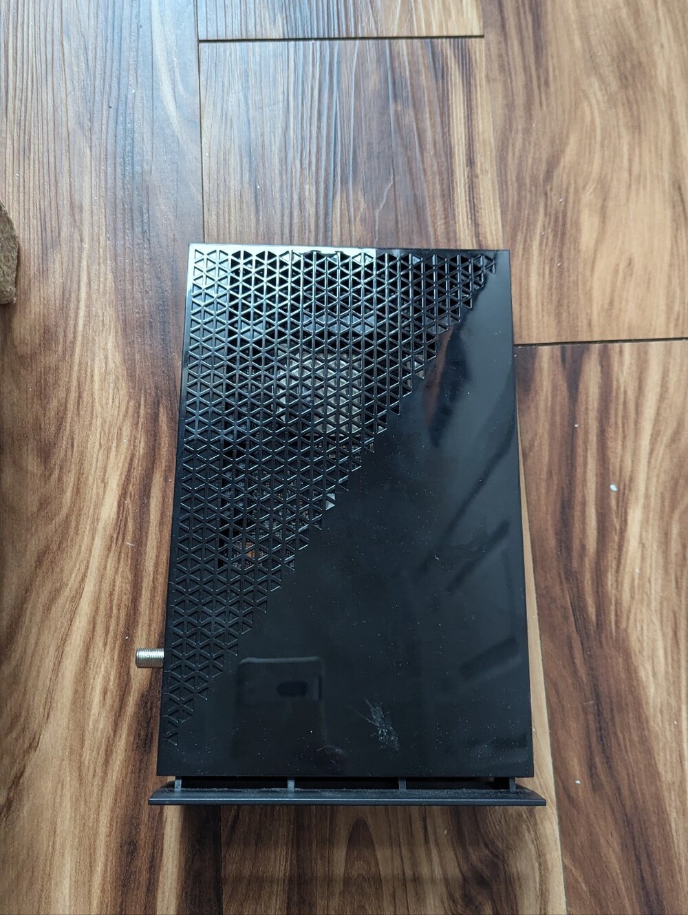 Netgear Modem/Router - Picture 6 of 11